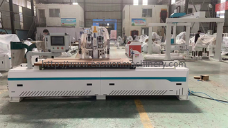 Z축 20 라트레 베드 가이드 레일과 750W * 2/400W * 1 세르보 모터와 맞춤형 CNC 문 기계