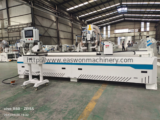 Z축 20 라트레 베드 가이드 레일과 750W * 2/400W * 1 세르보 모터와 맞춤형 CNC 문 기계